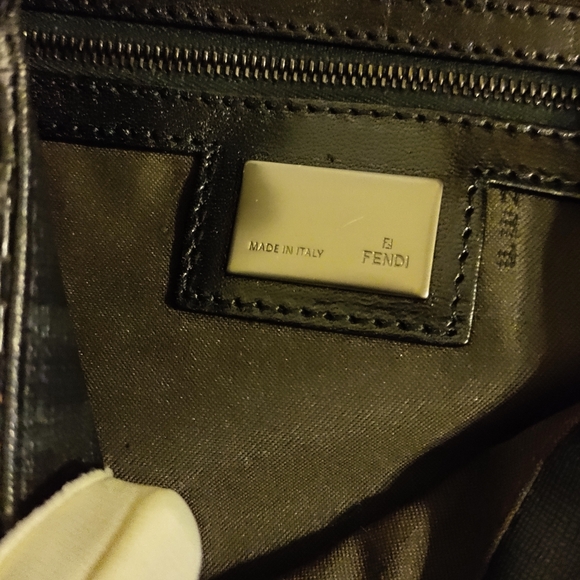 FENDI MONOGRAM WOVEN MAMMA SHOULDER BAGUETTE IN GREY - Picture 13 of 16